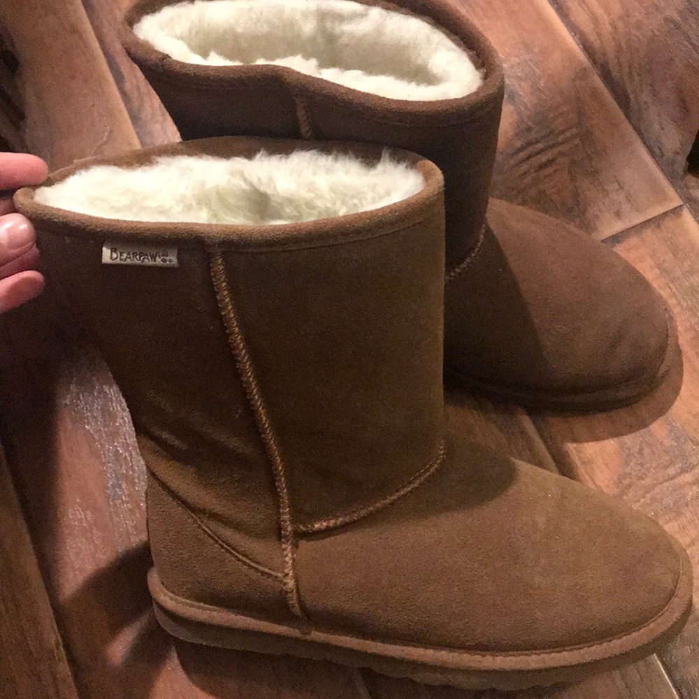 bearpaw brown short boots